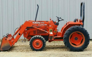 KUBOTA L2950 CZĘŚCI DO SILNIKA